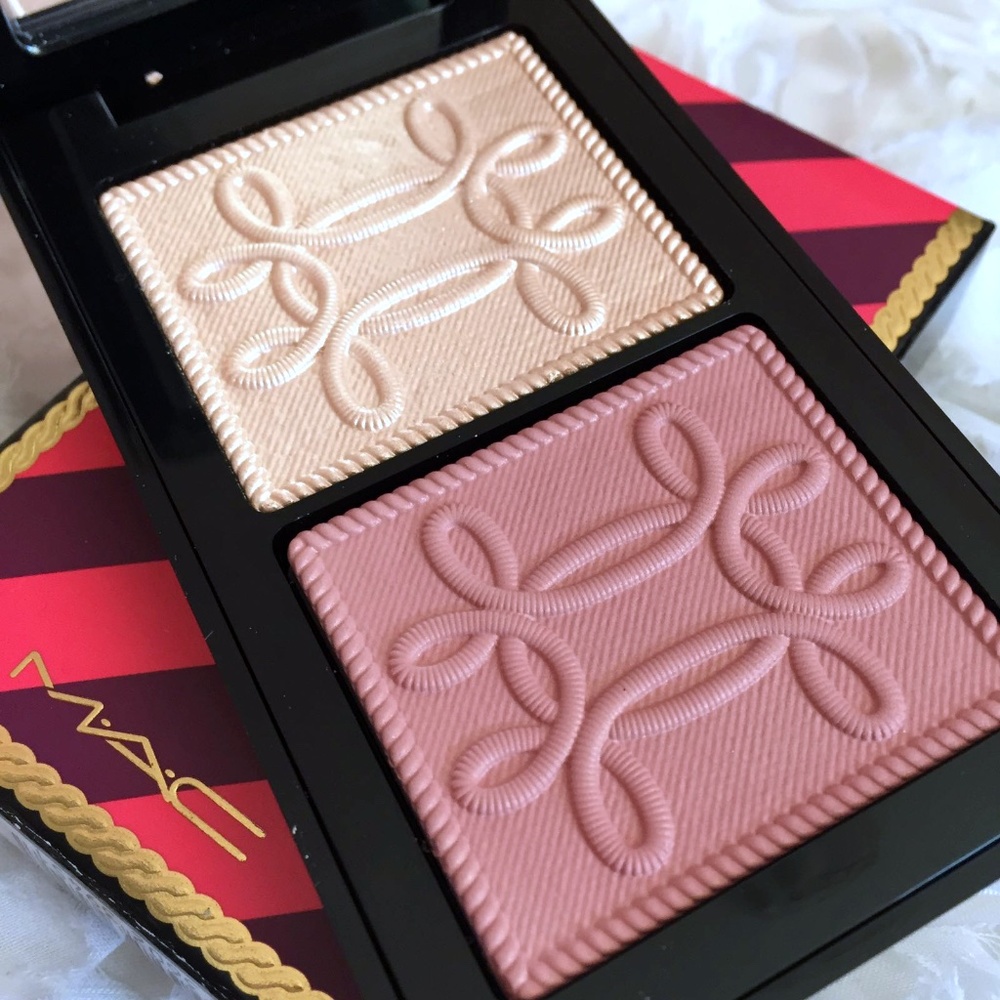 💗Mac limited edition highlighter blush duo palette💗